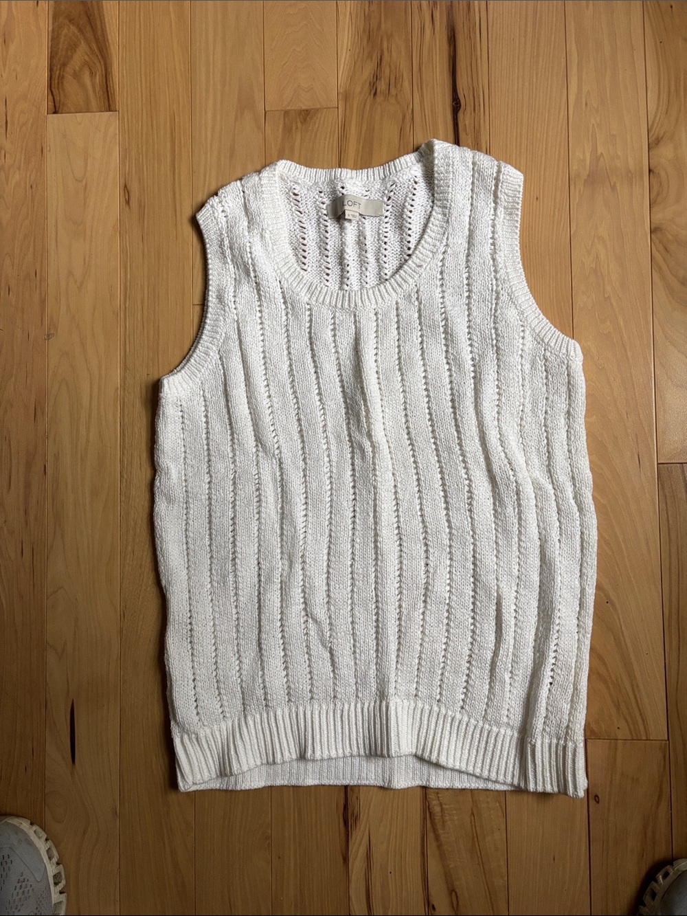 LOFT White Sleeveless Knit Scoop Neck Sweater Vest